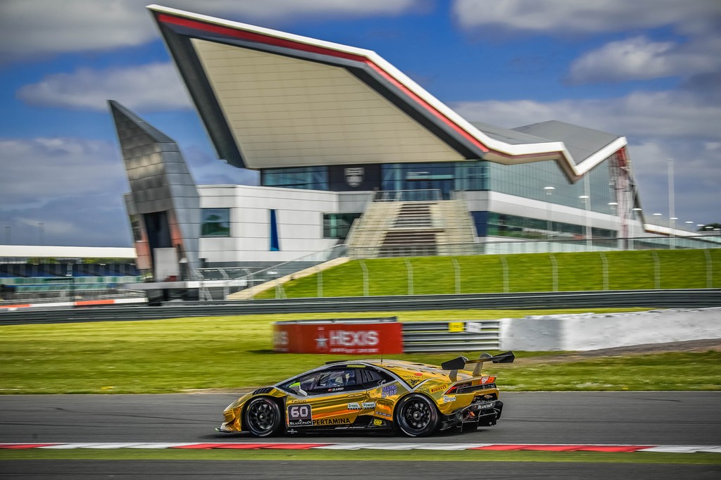Dennis Lind
(Foto: Lamborghini Squadra Corse)